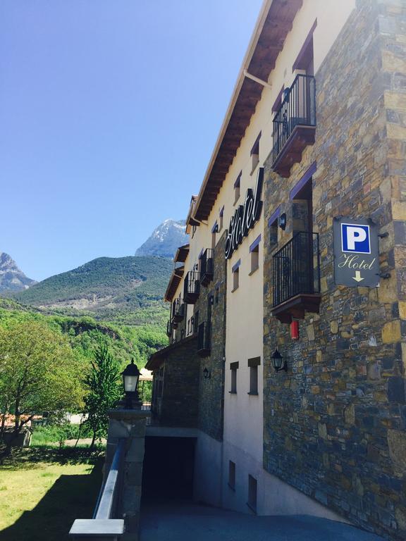Hotel Arnal Escalona Екстериор снимка
